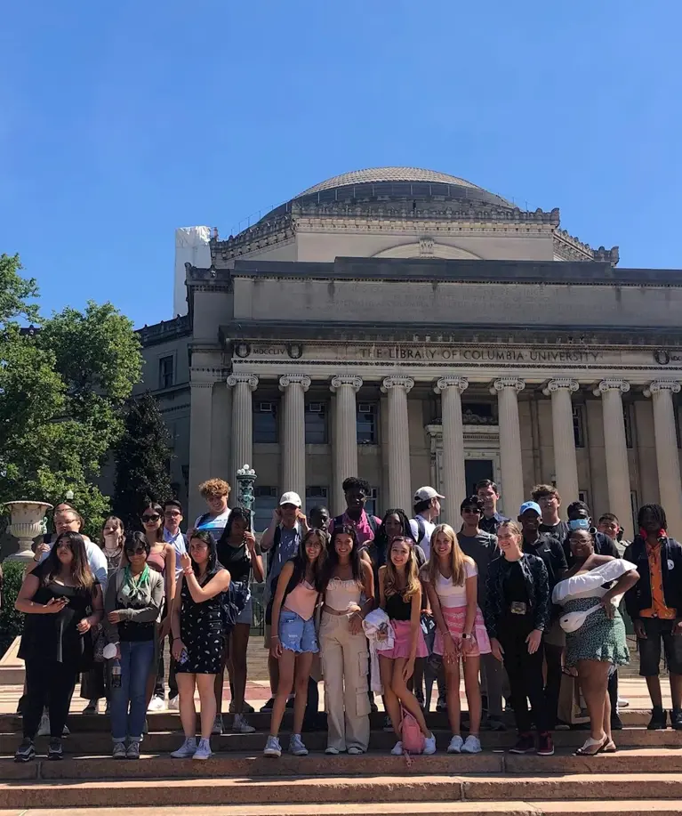 Ivytourgroupofstudents_2023