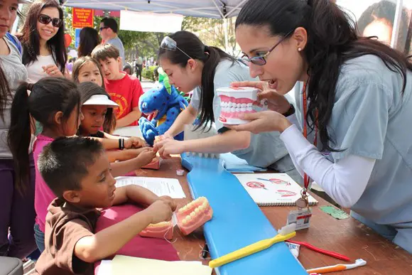 Volunteerworkforkids_2022