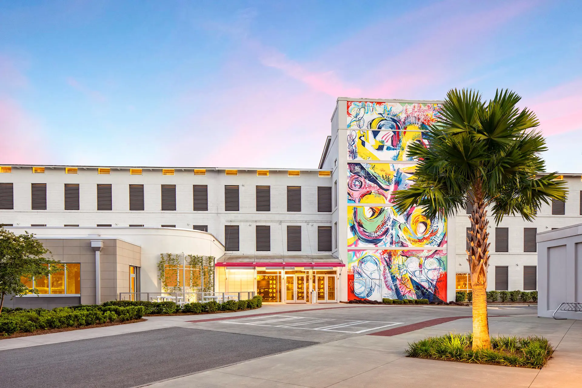 Sav 2020Summer Montgomery Exterior As 004 Sn V2